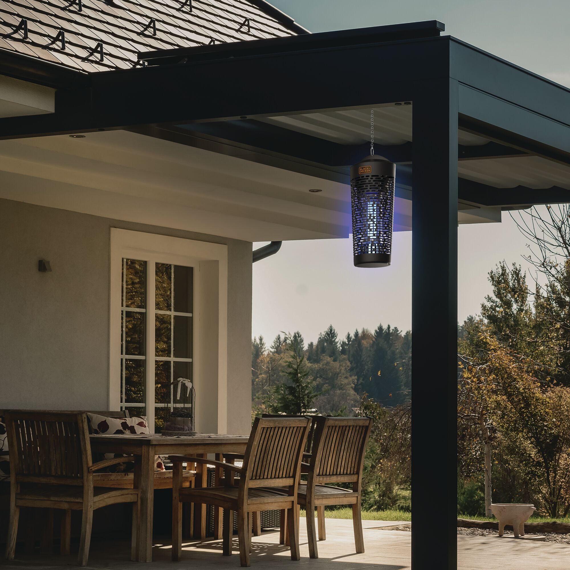 Outdoor Hanging Bug Zapper (Small) - Image 2