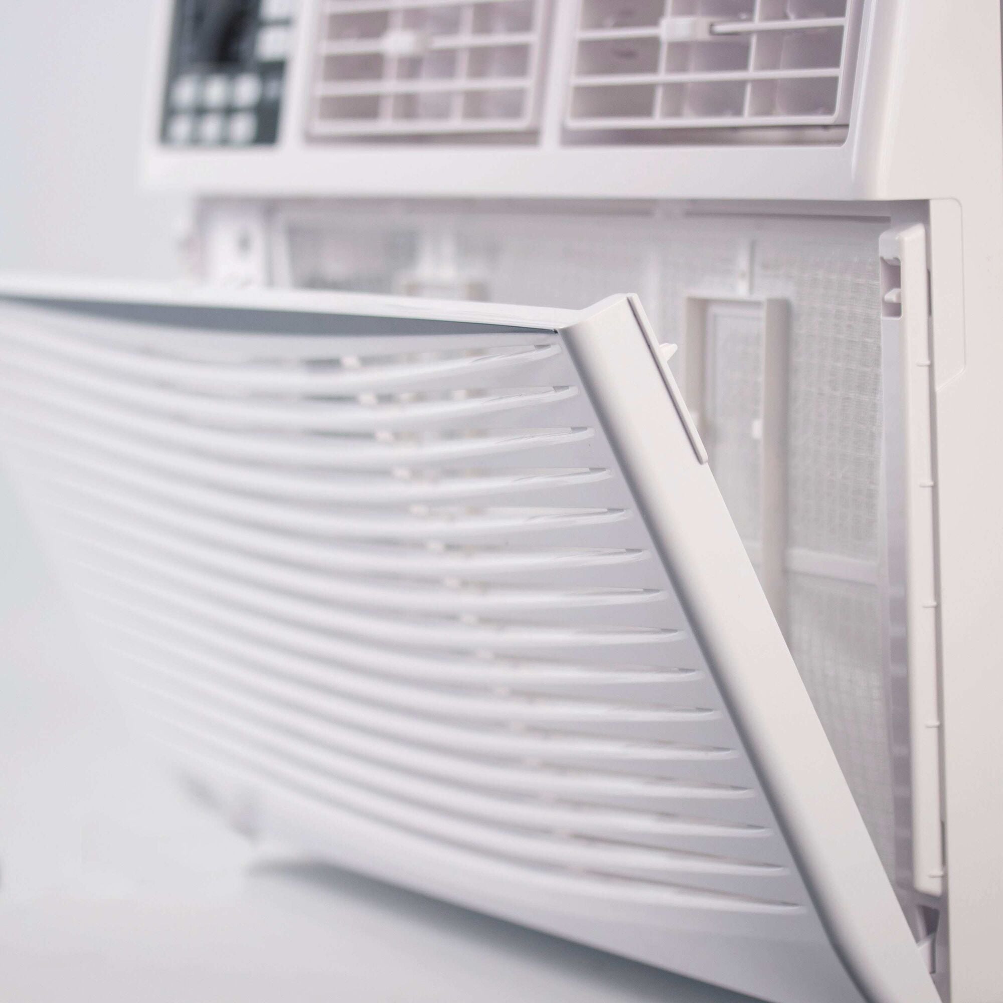 6,000 Btu Energy Star Electronic Air Conditioner With Remote - Image 3